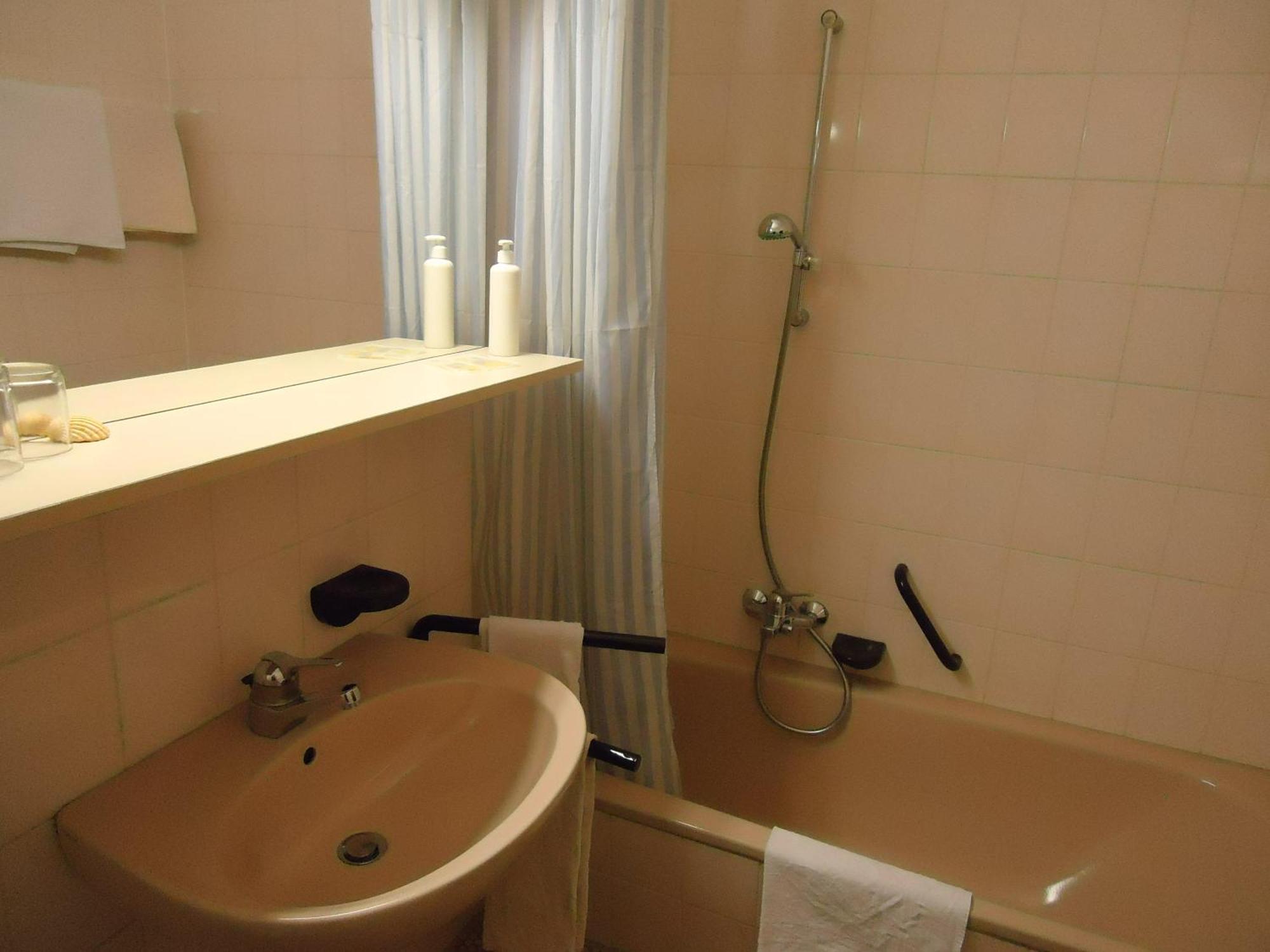 Enjoyhotel Garni Korntal Stuttgart B&B 外观 照片